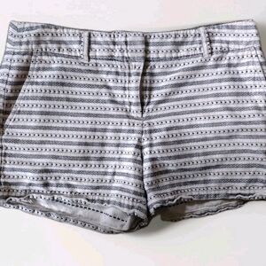 LOFT Bermuda Shorts White and Navy Blue ‎ Design Size 6 Excellent Condition